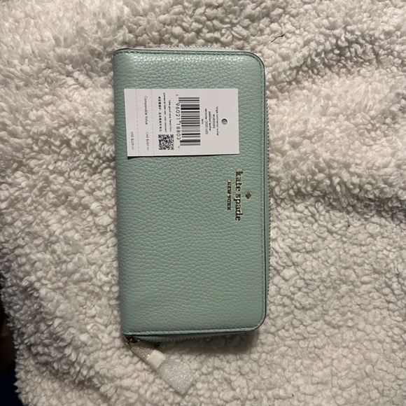 Kate spade Leila Purse and matching wallet - Picture 2 of 3